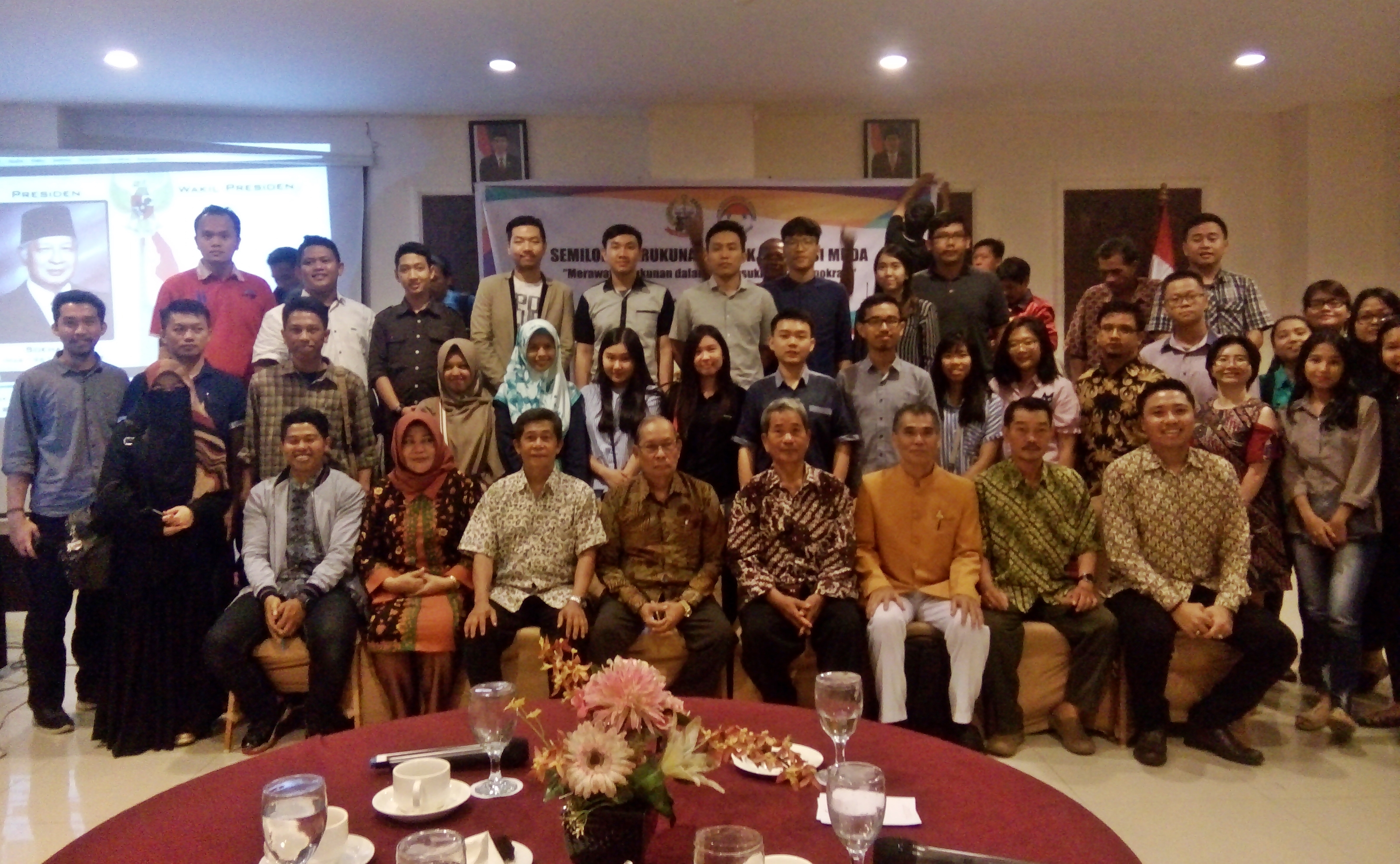 Gambar Semiloka Kerukunan FKUB Sul-Sel Hadirkan Dosen SAA UINAM Jadi Salah Satu Pembicara